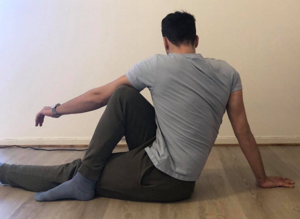 static stretching mid-back