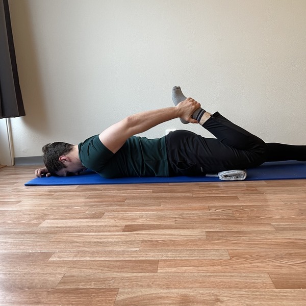 Stretching exercises for quads prone quad stretch with hip extension