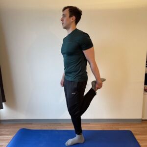 stretching exercises for quads standing quad stretch