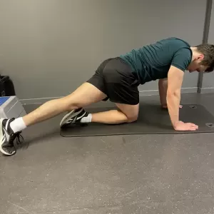 kneeling iliotibial band stretch