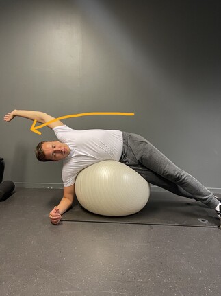 yoga side lat stretch