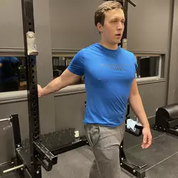 doorframe biceps stretch